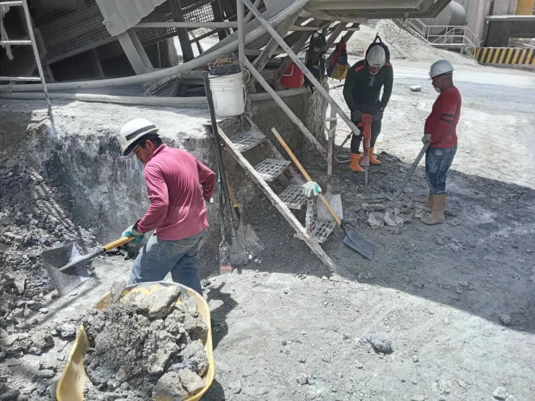Trabajos civiles en planta de cemento